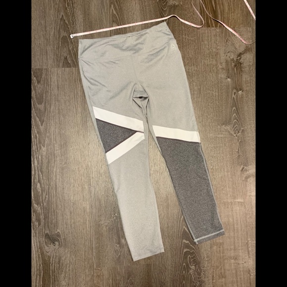 Reebok Exercise Pants- Sz M. Running/yoga. EUC! - Picture 1 of 4